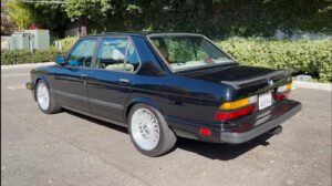 BMW E28 M5