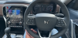 Mahindra Scorpio N floating screen